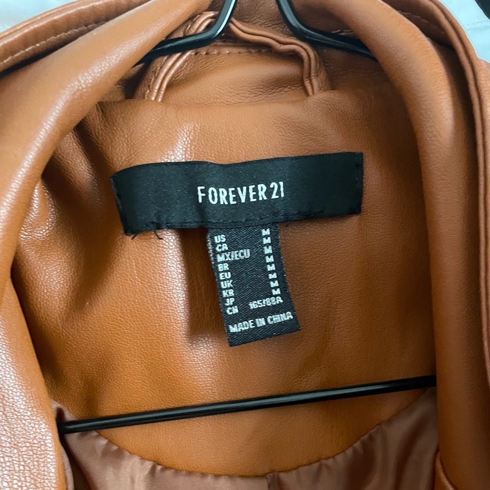 Trench coat! - Picture 5 of 5